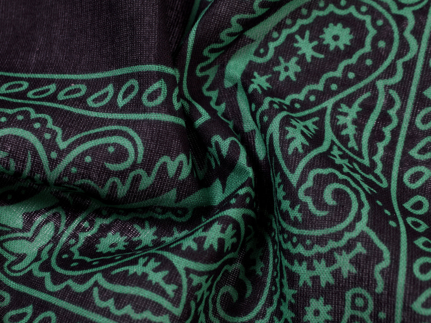 Bandana mit grünem Paisley Muster